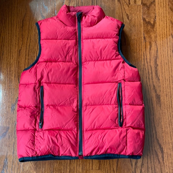 Gap Kids Size L Red puffer vest - Picture 2 of 3